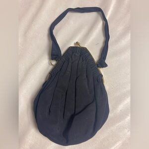 Gamma Vintage Kisslock Black Bag